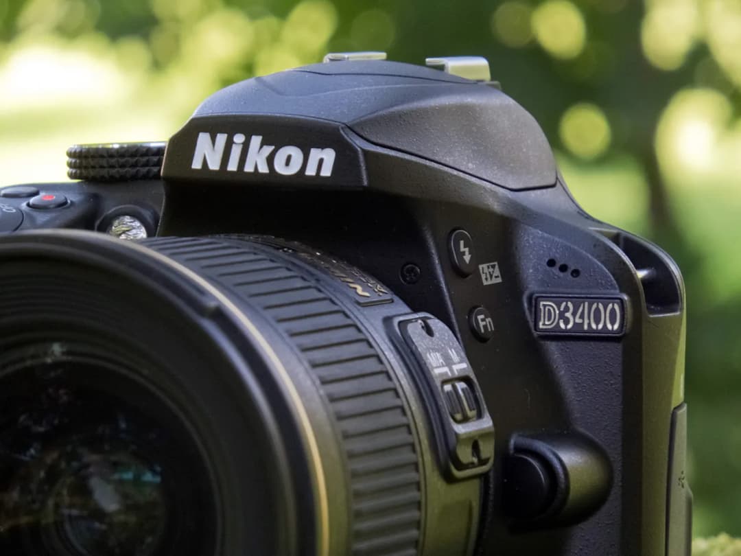 Nikon D3400 używany: Czy to legenda dla początkujących fotografów?