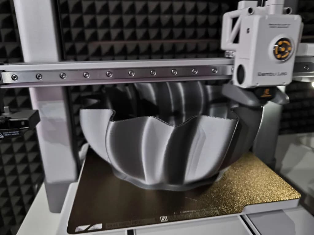 Ile kosztuje druk 3D? Pełny przewodnik po cenach i optymalizacji